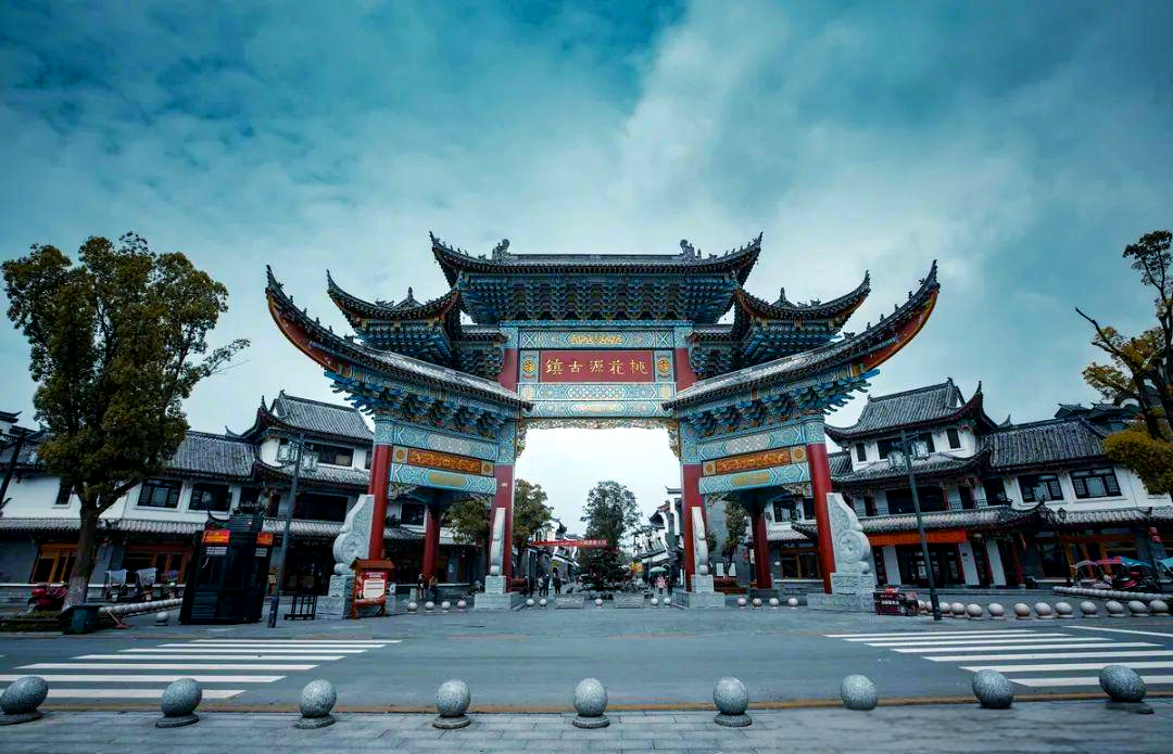 常德市桃源县还藏着一座同样令人惊艳的仿古镇