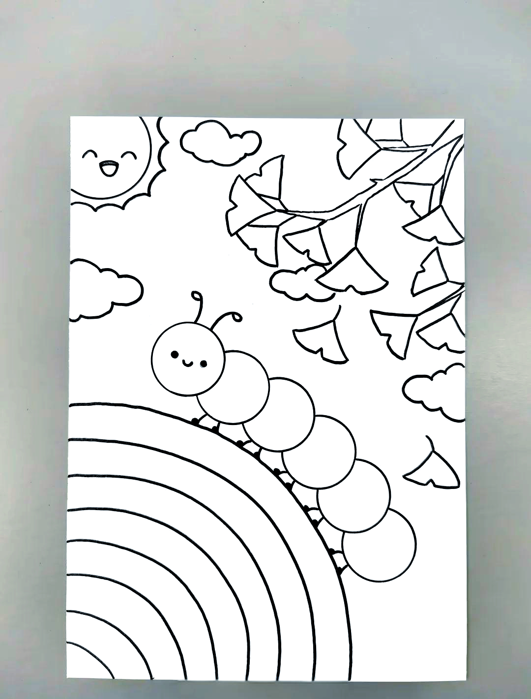 秋天主题儿童绘画精选,展现秋日美景与创意,值得一试!
