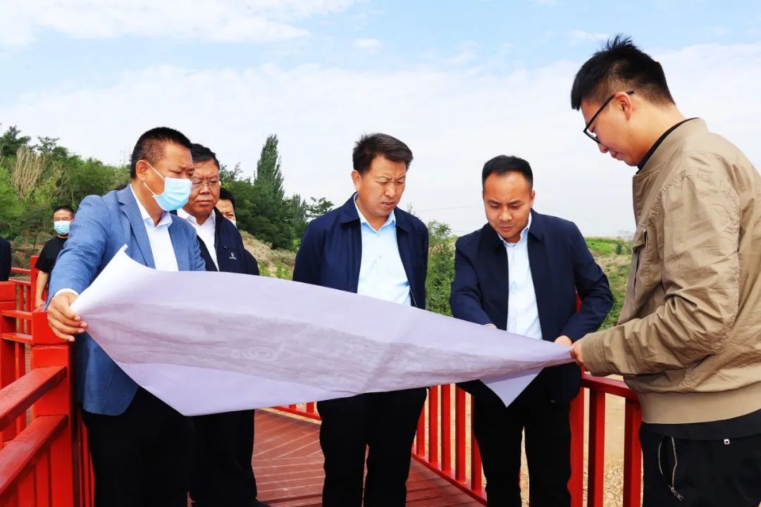 马世斌调研吊地沟水生态修复项目情况