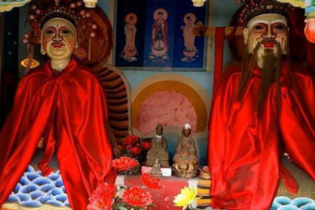 民间故事:乾隆爷身着狐裘,老头见状:那是我可怜的女儿