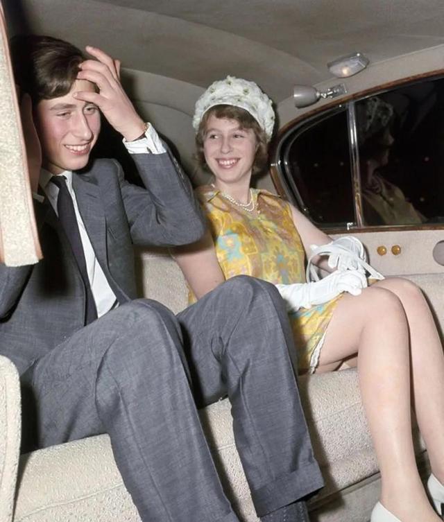 安妮公主和哥哥查尔斯王子