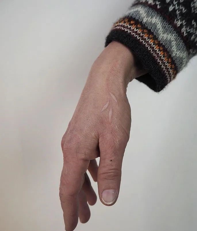 白色纹身能保持多久呢?白色纹身会变黄吗?