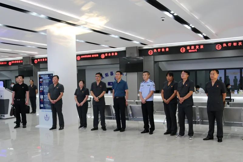 县委副书记,县长王俊卿至凤阳法院调研