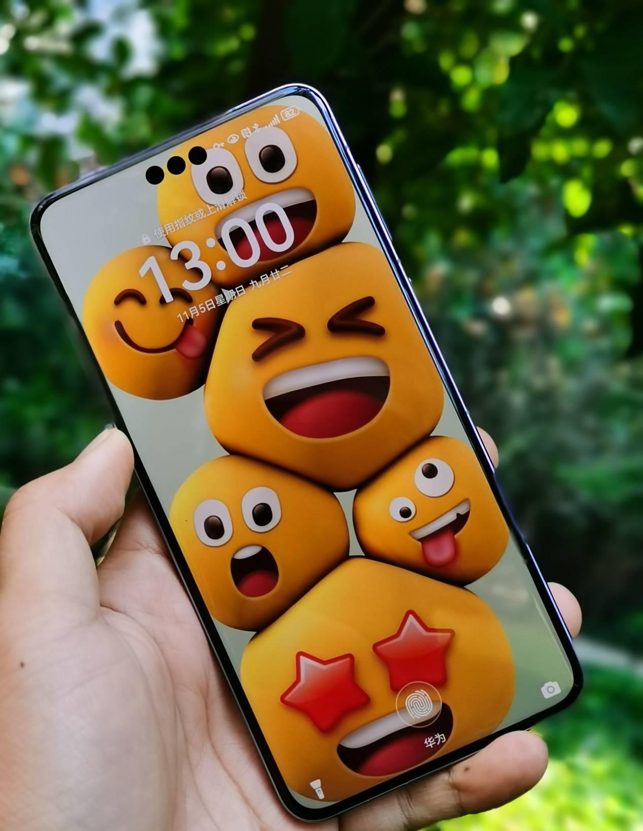 黄牛看了直摇头!华为mate60 pro开启"90天预约申购",随机发货