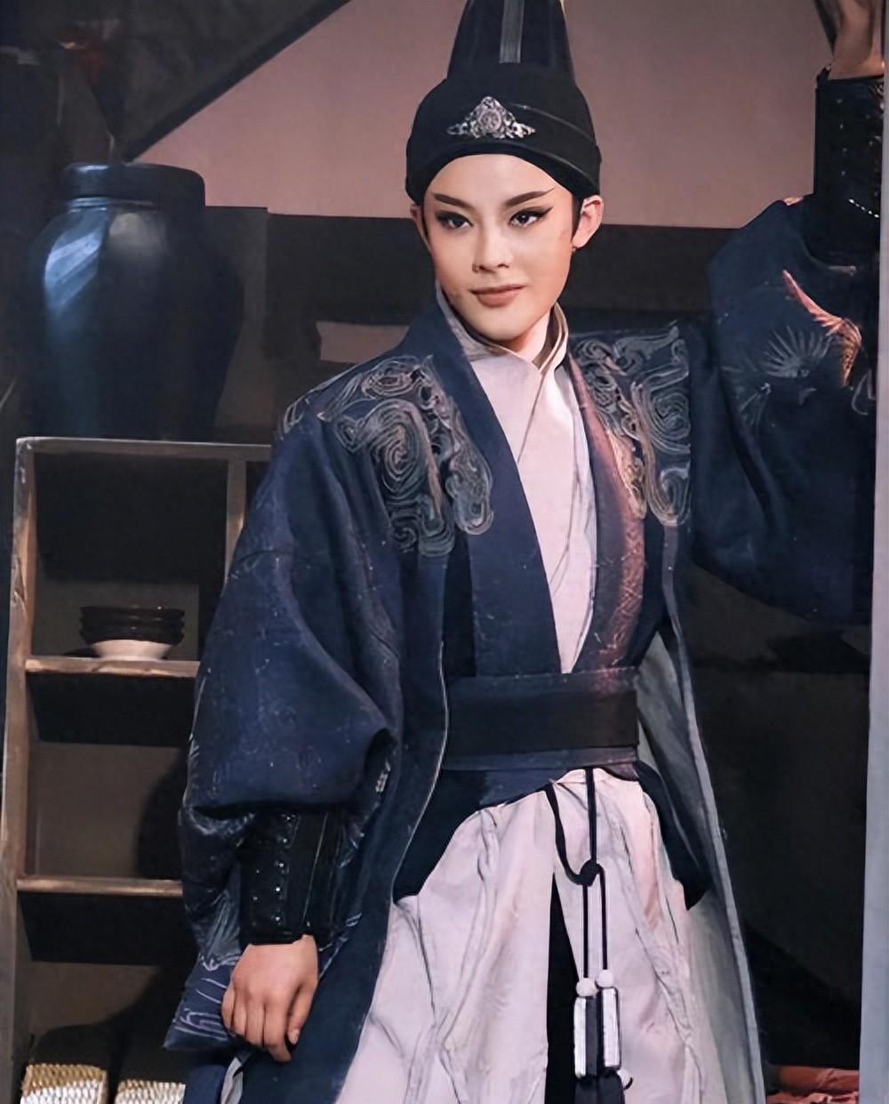 玉面郎君陈丽君:13岁入行学越剧,18年后才爆火,直言自己很普通