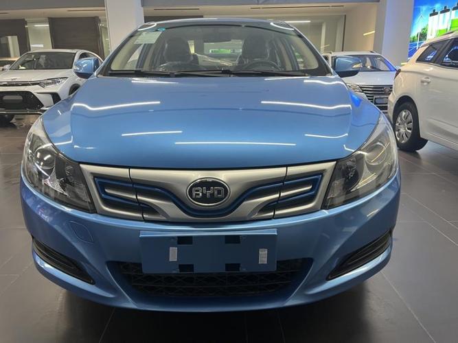 比亚迪e5有几种颜色