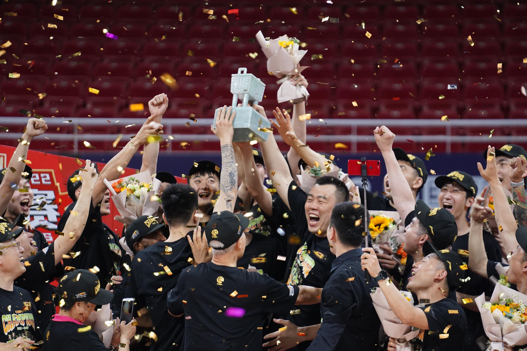 (体育)篮球——cba总决赛:辽宁本钢夺冠(2)