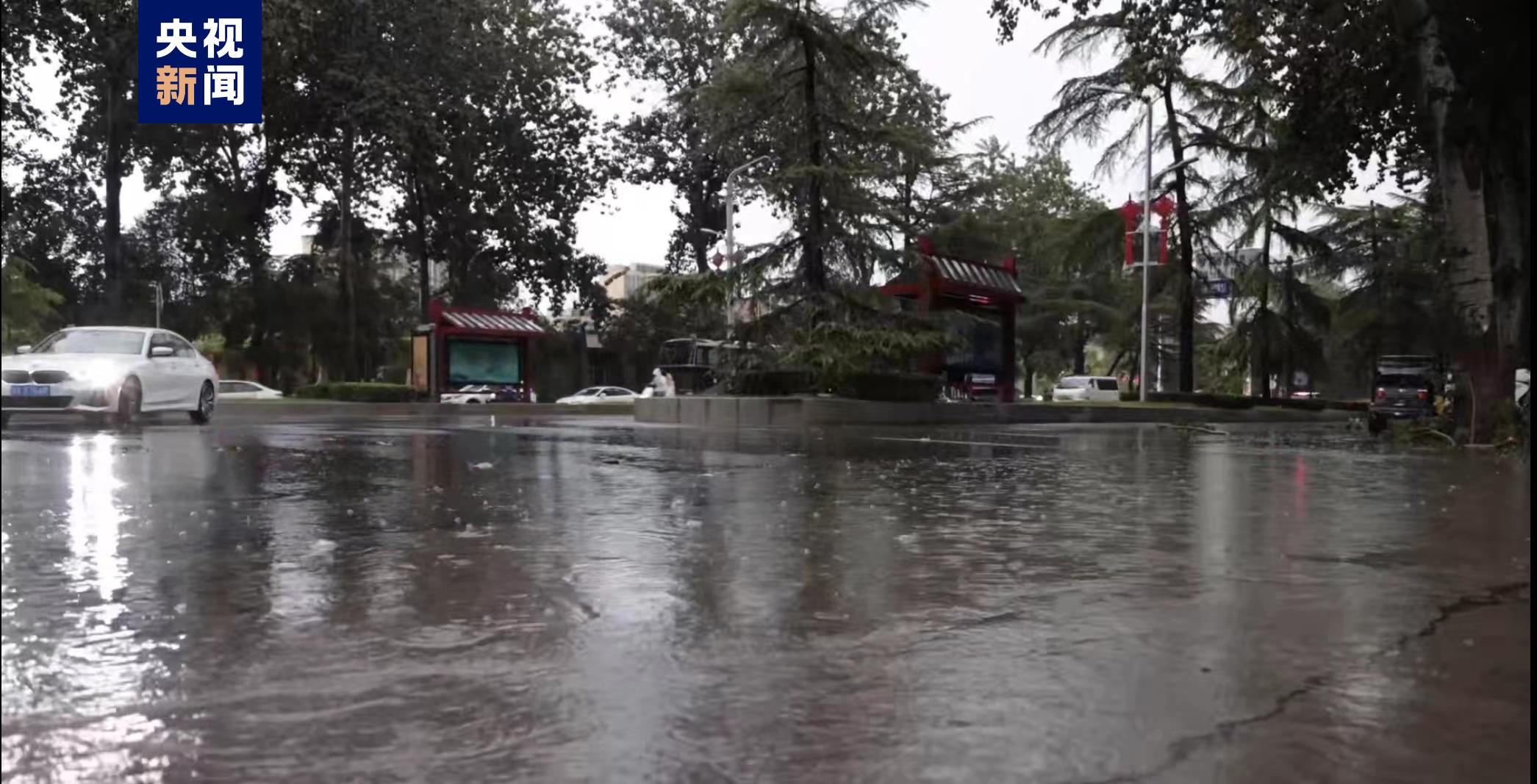 河南鹤壁大雨图片