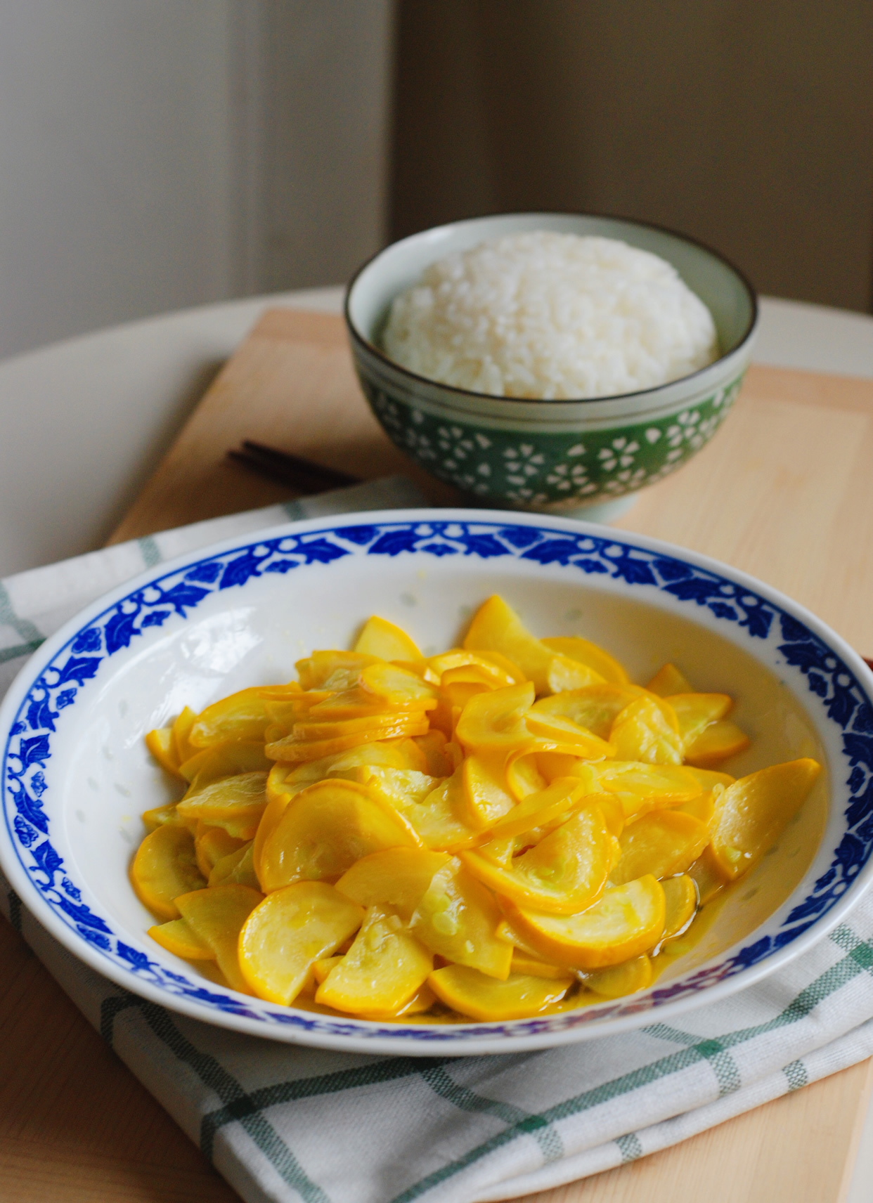 香蕉西葫芦这样做,清脆爽口,营养美味,全家人都喜欢