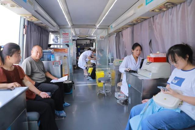 大荔县苏村镇组织开展团体献血活动