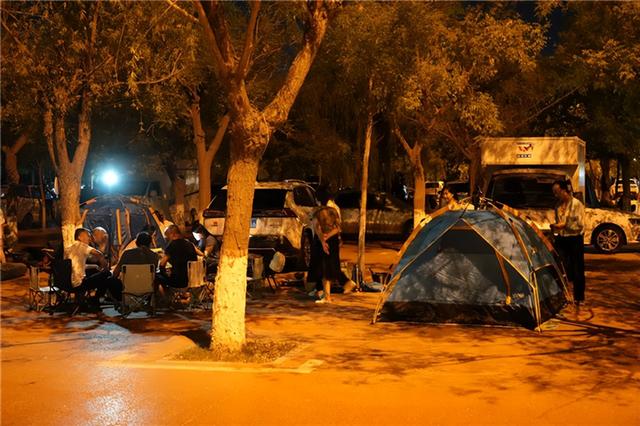 夜游嘉峪关丨灯火阑珊 那些你不可错过的夜生活地标