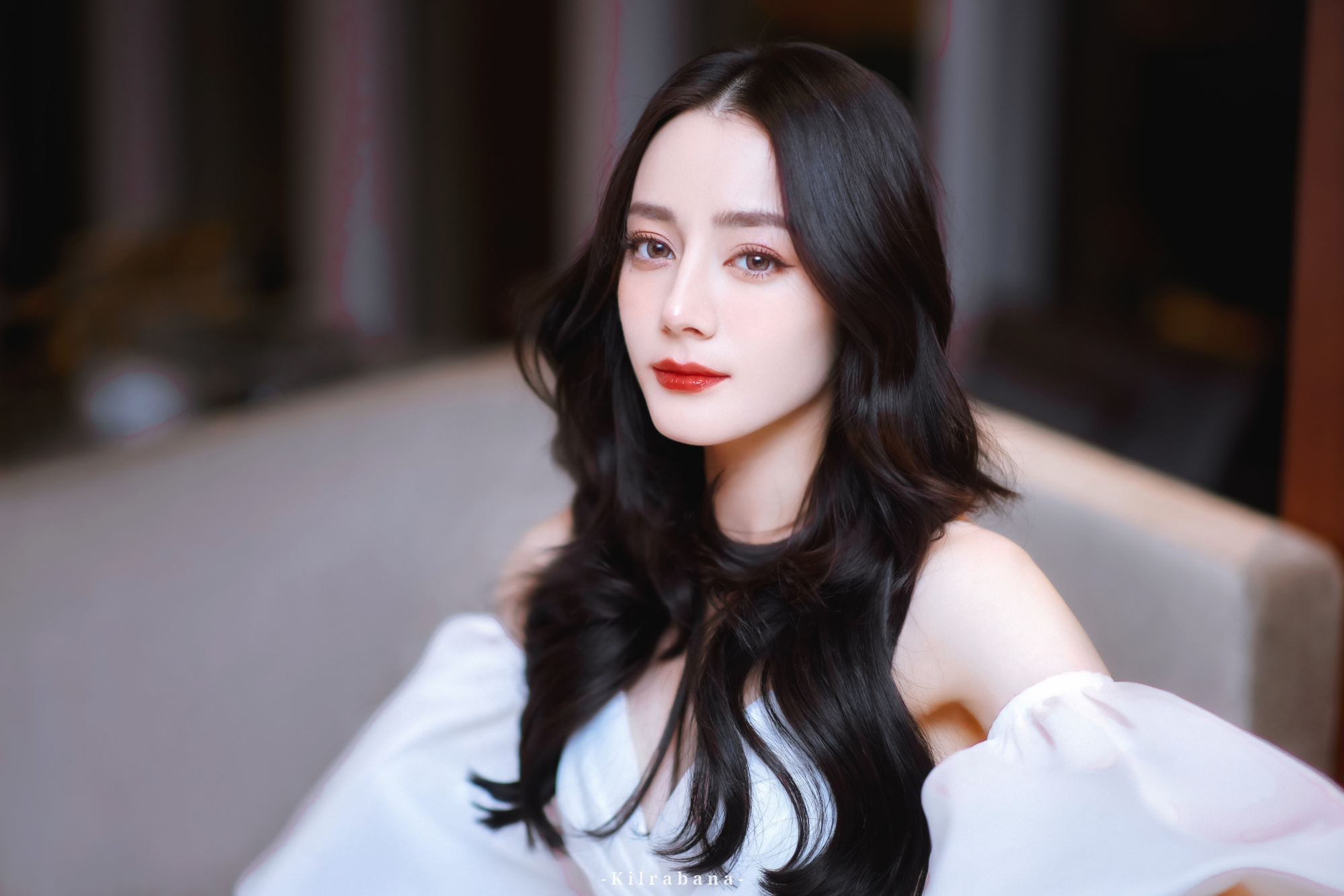 迪丽热巴白色仙女裙,今天是仙气飘飘白雪公主迪