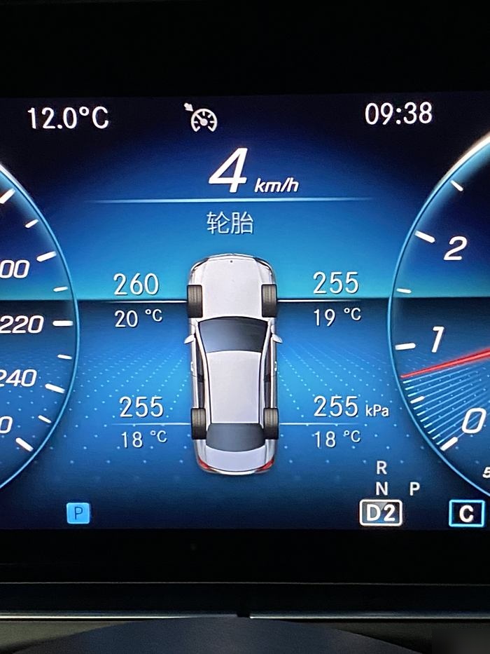 奔驰glc300胎压监测在什么位置?