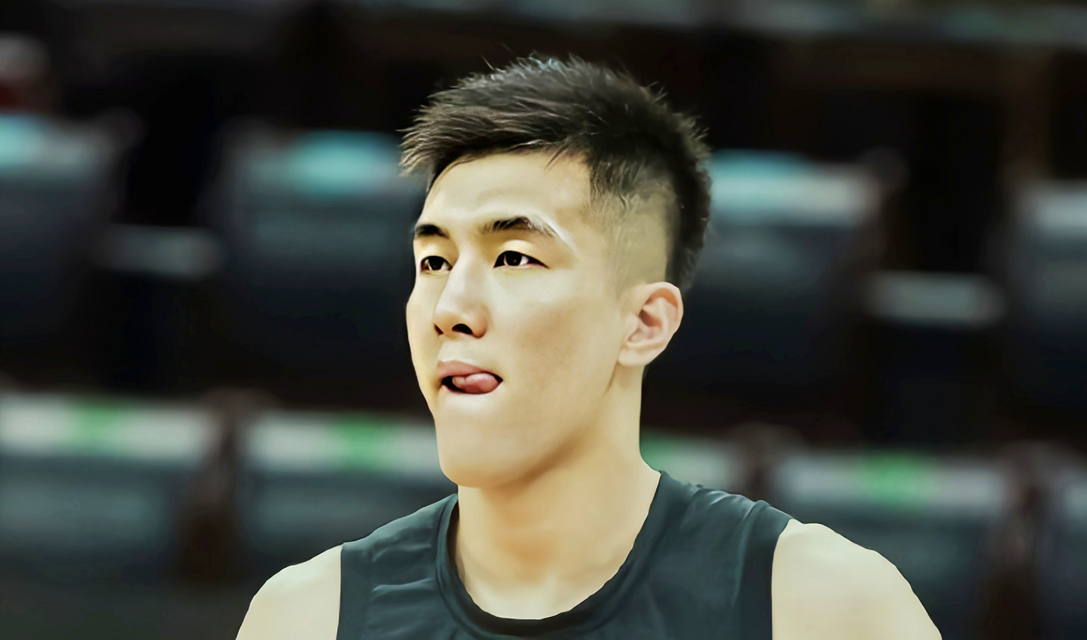 郭艾伦的球技没得说,包括nba球星麦迪在内的不少圈内人士,都说艾伦