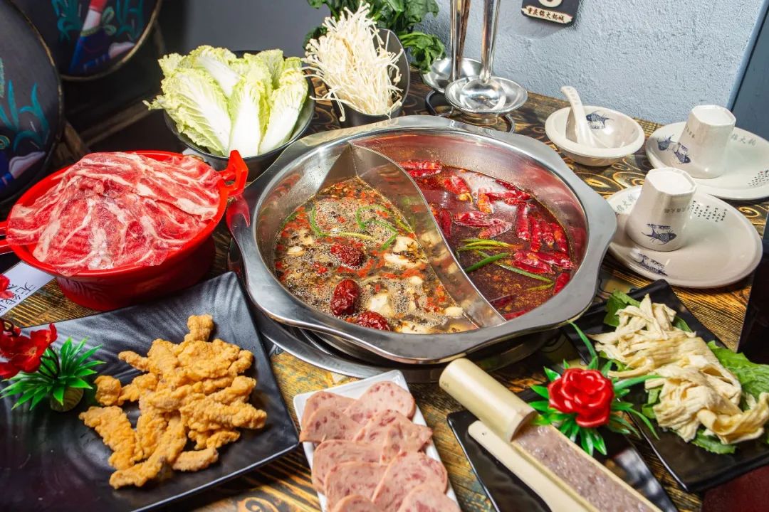 「越秀·北京路」￥99秒335元3人火锅套餐!一口穿越到重庆!