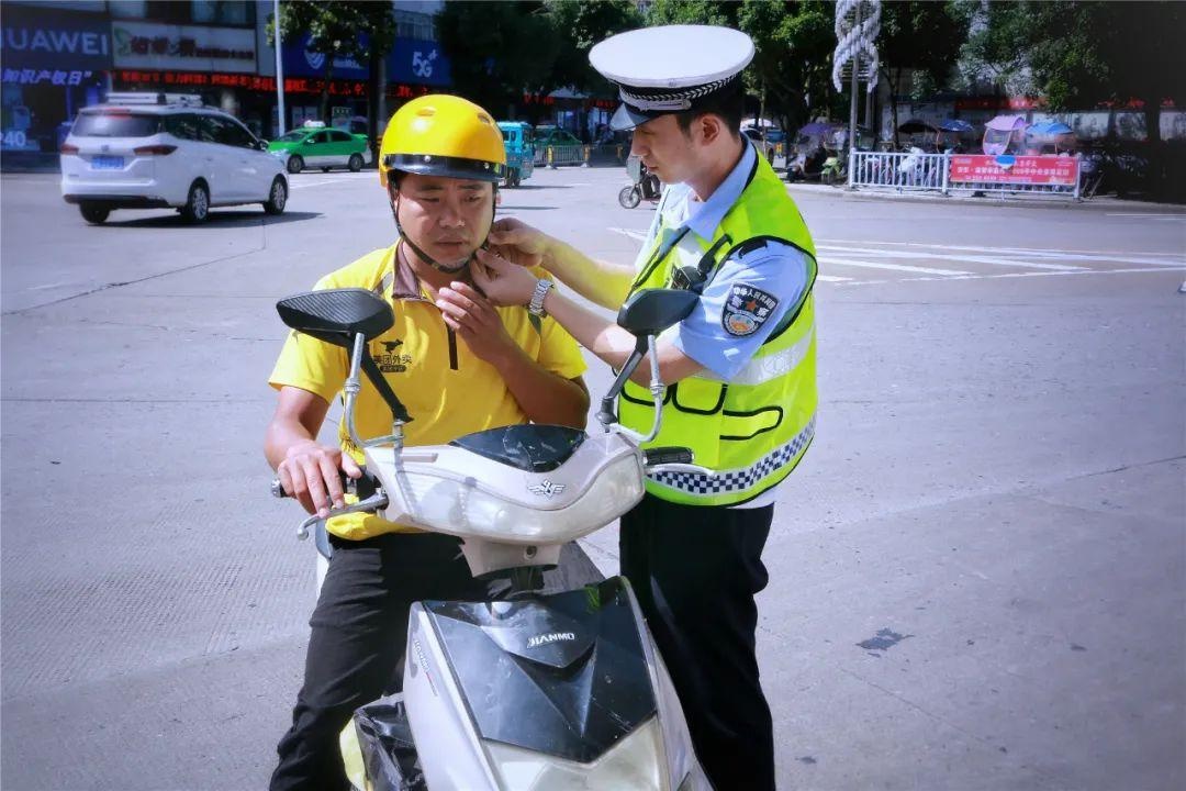 池州市民,电动车上路行驶需要上牌!