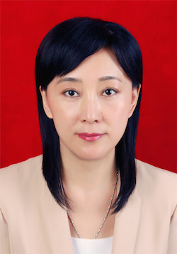 满洲里市原市长许爱莲(女),乌海市委原副书记武凤梅(女)被公诉