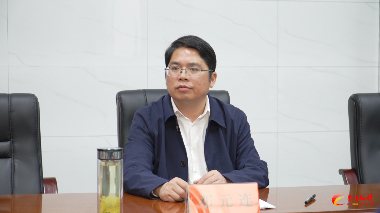 邓元连到信访局调研指导工作