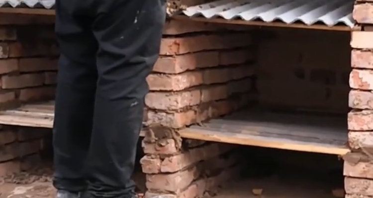 农村养兔子怎么做兔窝