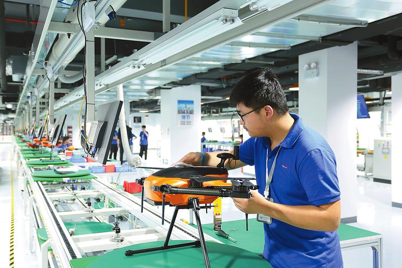 新上工业无人机生产线