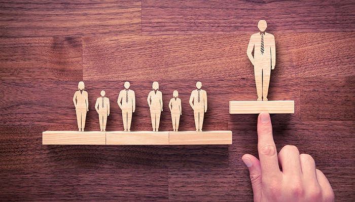 小房企三巽等待上市之际,总裁王本龙将离职|地产人·事