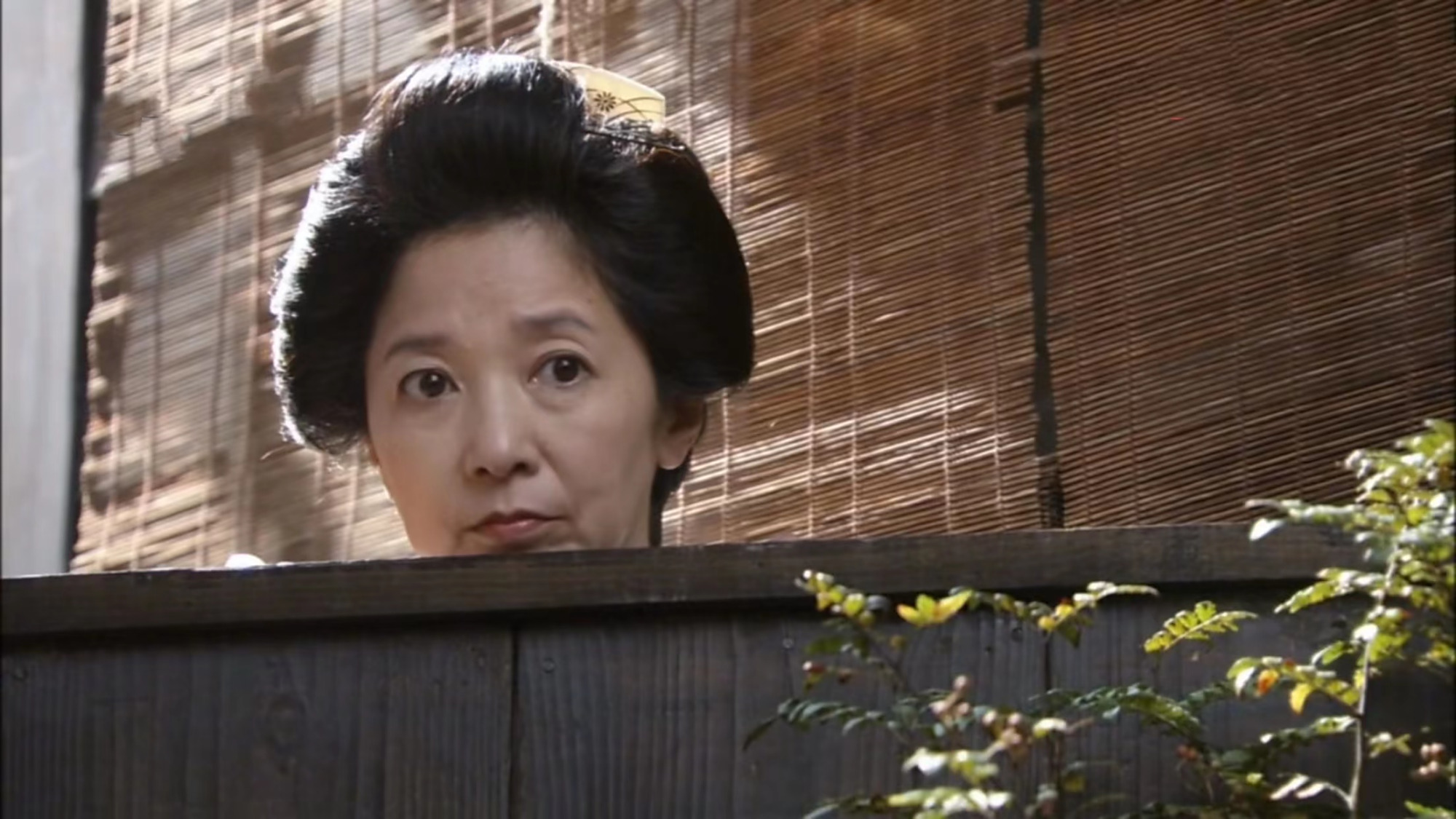 日剧:多谢款待第49集:静姨偷偷去看曾经出轨的丈夫