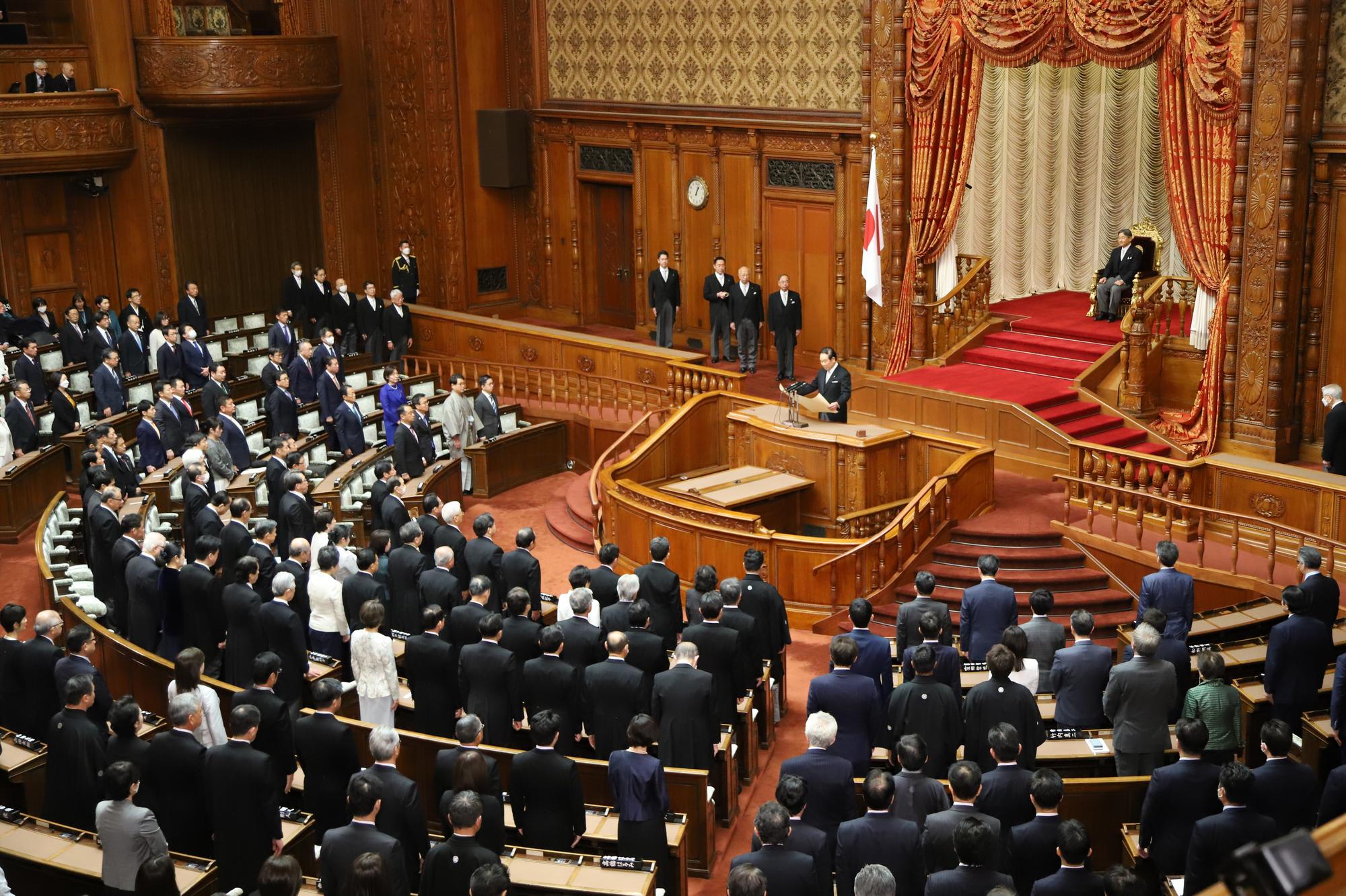 日本自民党前干事长二阶俊博宣布不再参选众议员