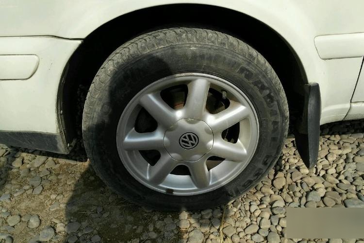 老款捷达前卫08参数 08年捷达前卫轮胎是什么型号