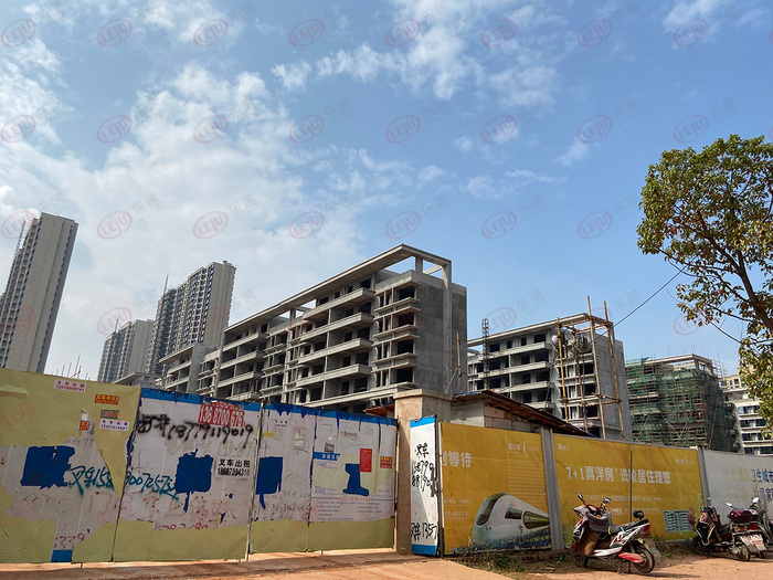 乐居在现场:南昌新力城已恢复施工 但进展缓慢