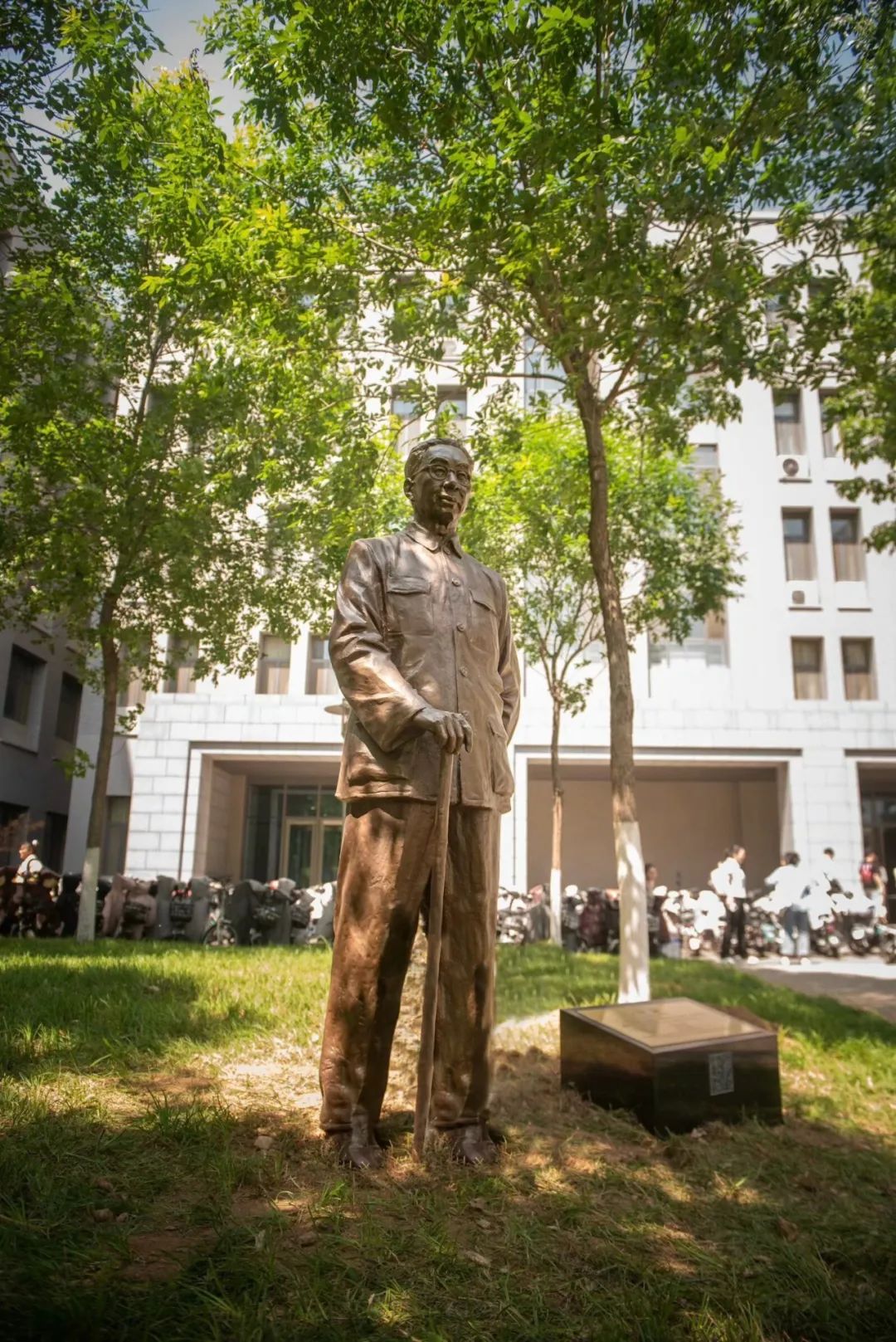 章益(1901——1986),安徽滁州人,教授,中国著名的心理学家,教育学家