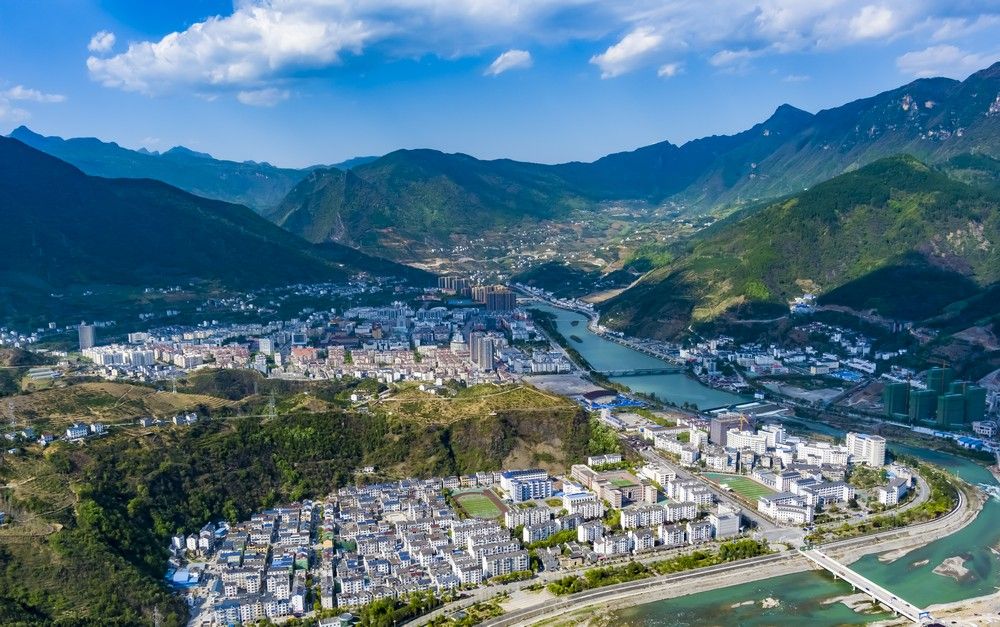 「楚天评」东湖评论:"四抓一促"绘就兴山共同缔造新图景