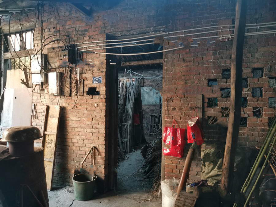 重庆大足区智凤镇一破旧房屋挂牌18.95万