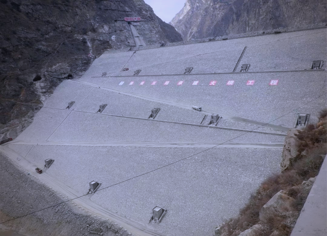 水利工程中土石坝施工技术的探索与发展趋势