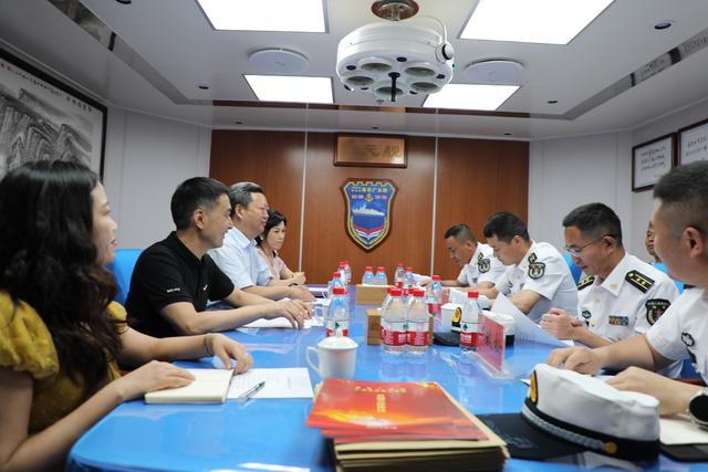 暌违四年终聚首 广元市慰问"广元舰"