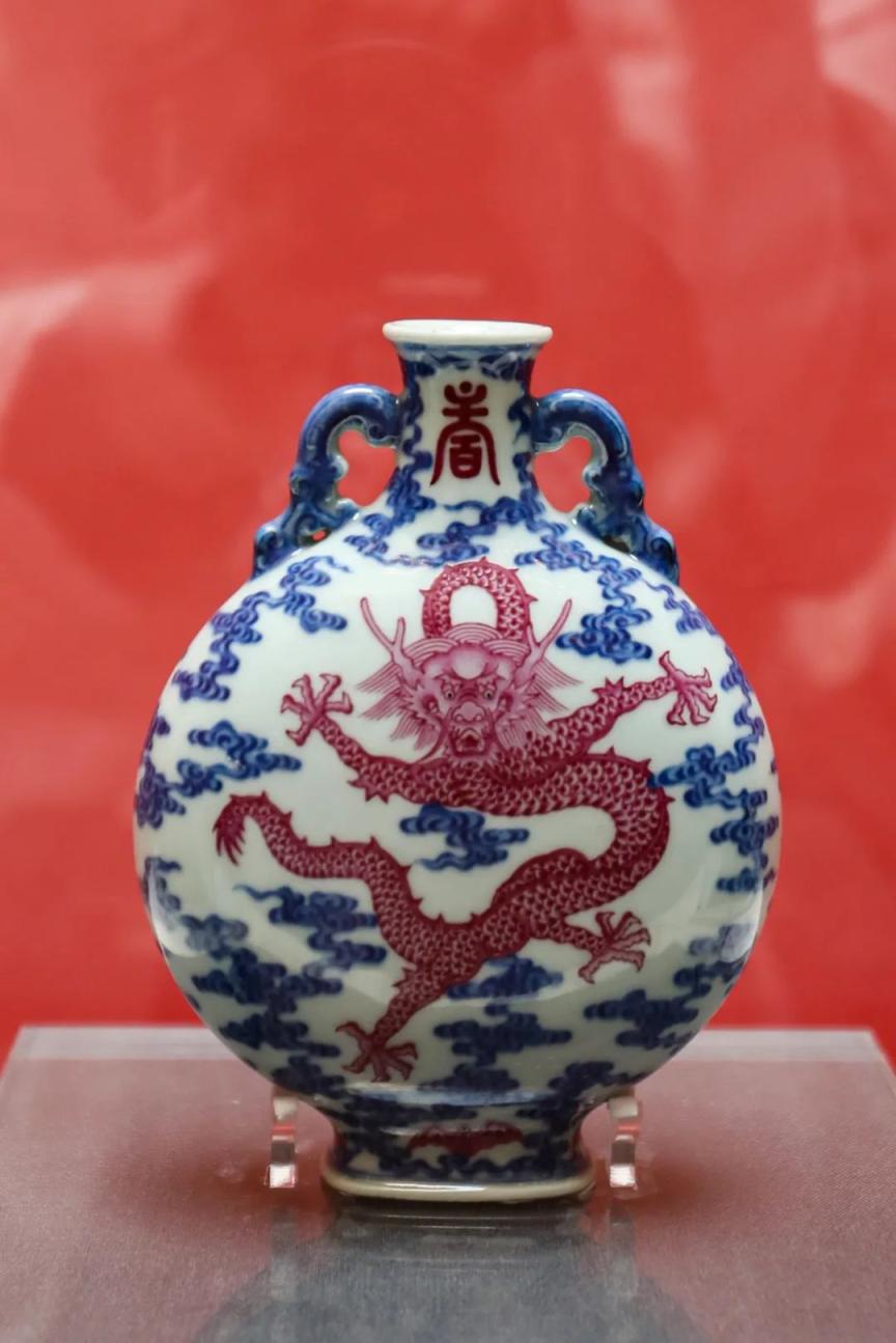 活力满满!一起来看这些瓷器上的"动感龙"