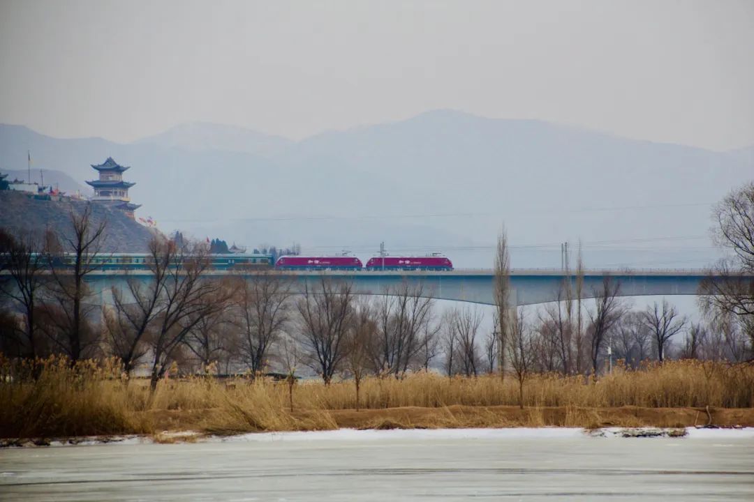 兰新铁路风景图片