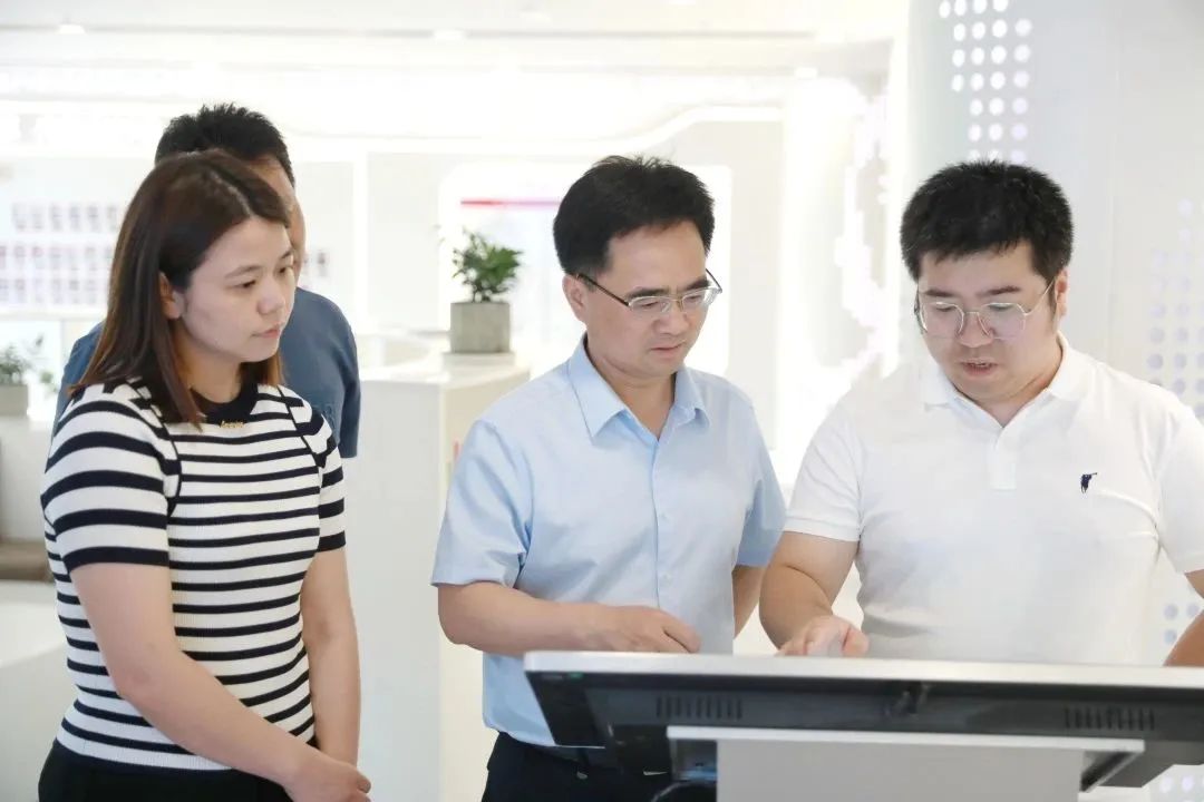 钱仲良来新区调研人大代表助力三个"一号工程"主题活动