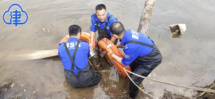 天津蓝天救援队抵达山西运城展开灾后救援