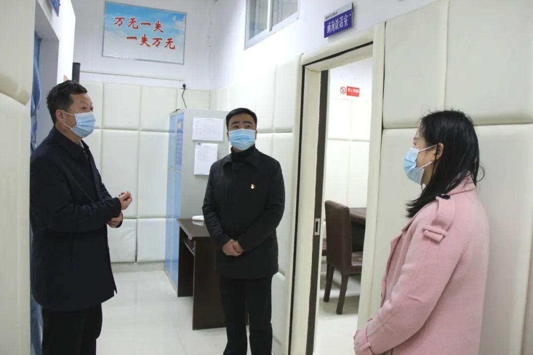 艾春检查督导办案安全工作