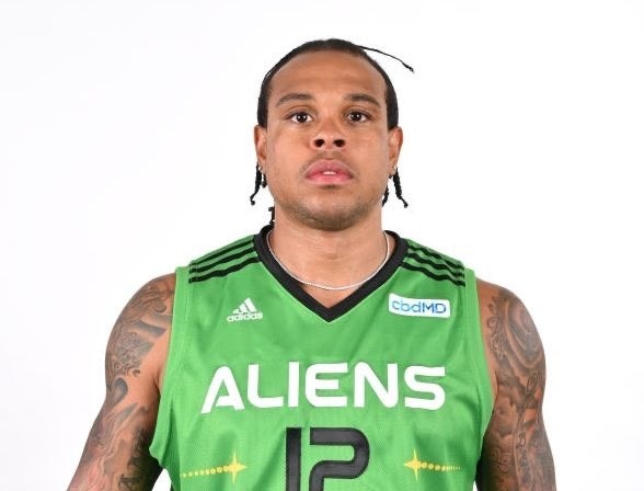 美媒:前湖人球员香农-布朗承认自己医疗诈骗 并支付32万赔偿金