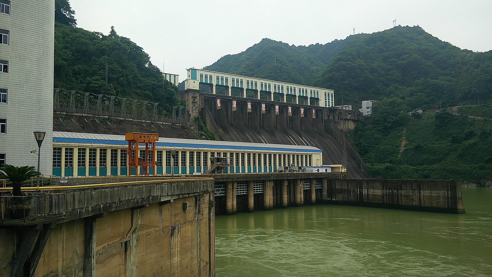 柘溪水电站:昔日华中第一坝,今朝增容展新颜