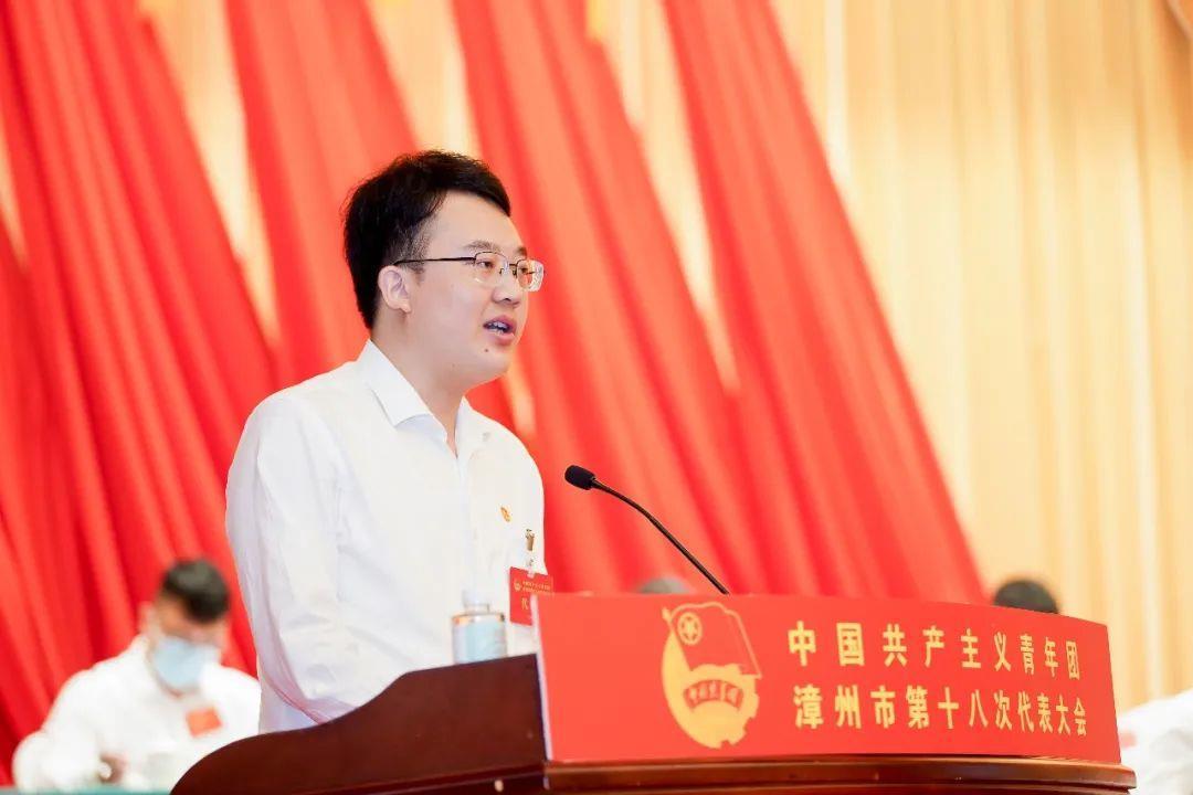 极目政情丨“90后”北大博士张宸珲，升正处级4年后，再有正处级新职