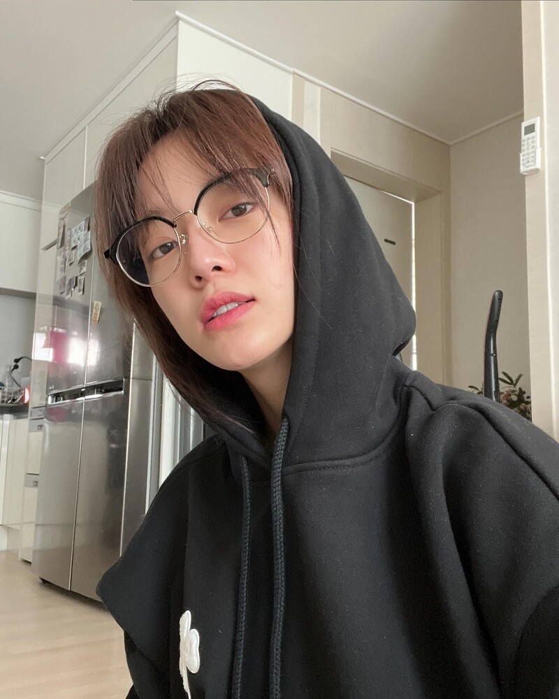 金世正私服穿搭超反转!