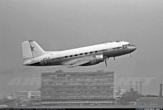 中国"运"系列运输机之——运-6