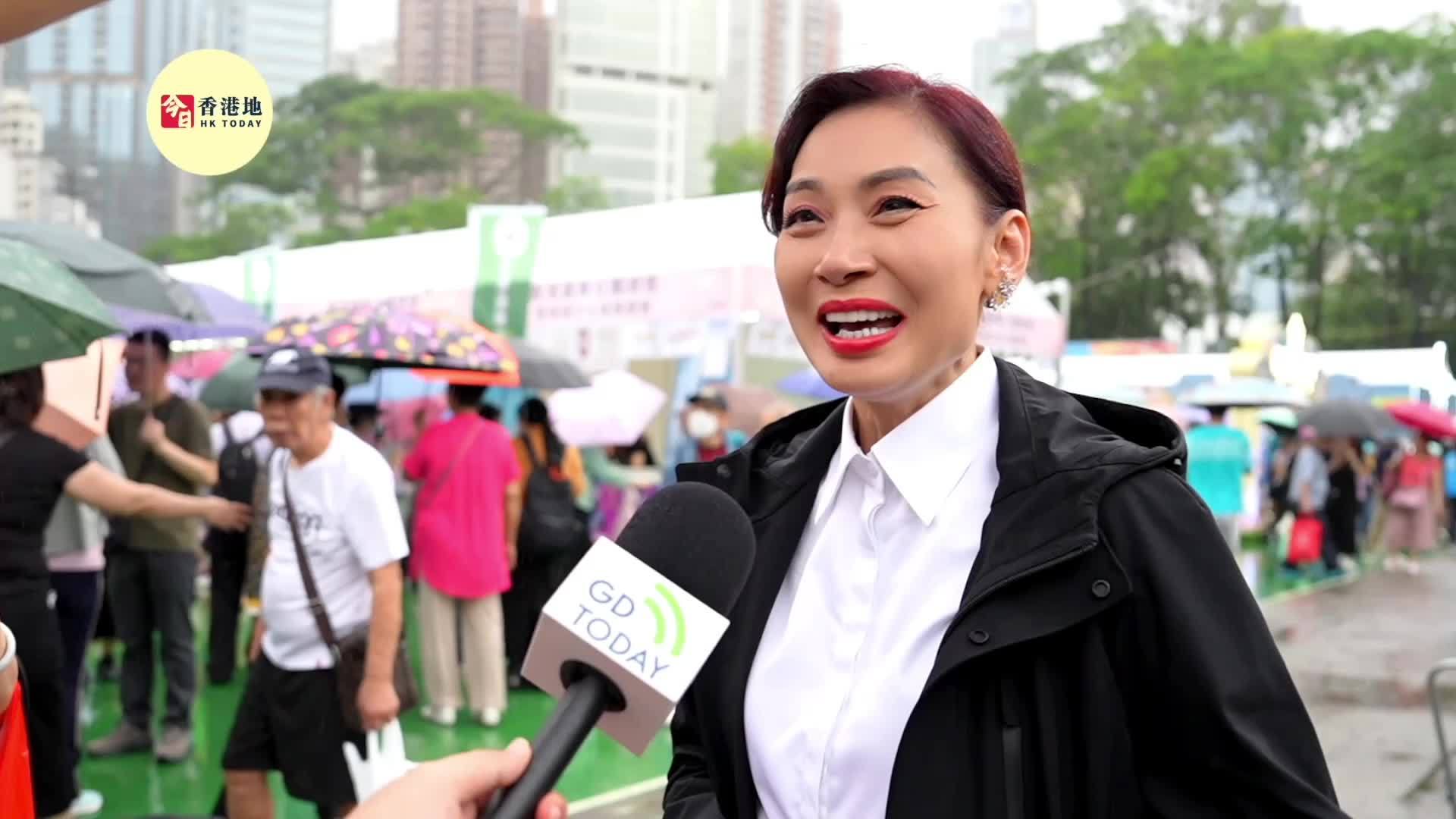 邝美云现身家乡市集嘉年华"扫货",大赞中山芦兜粽"好好食"