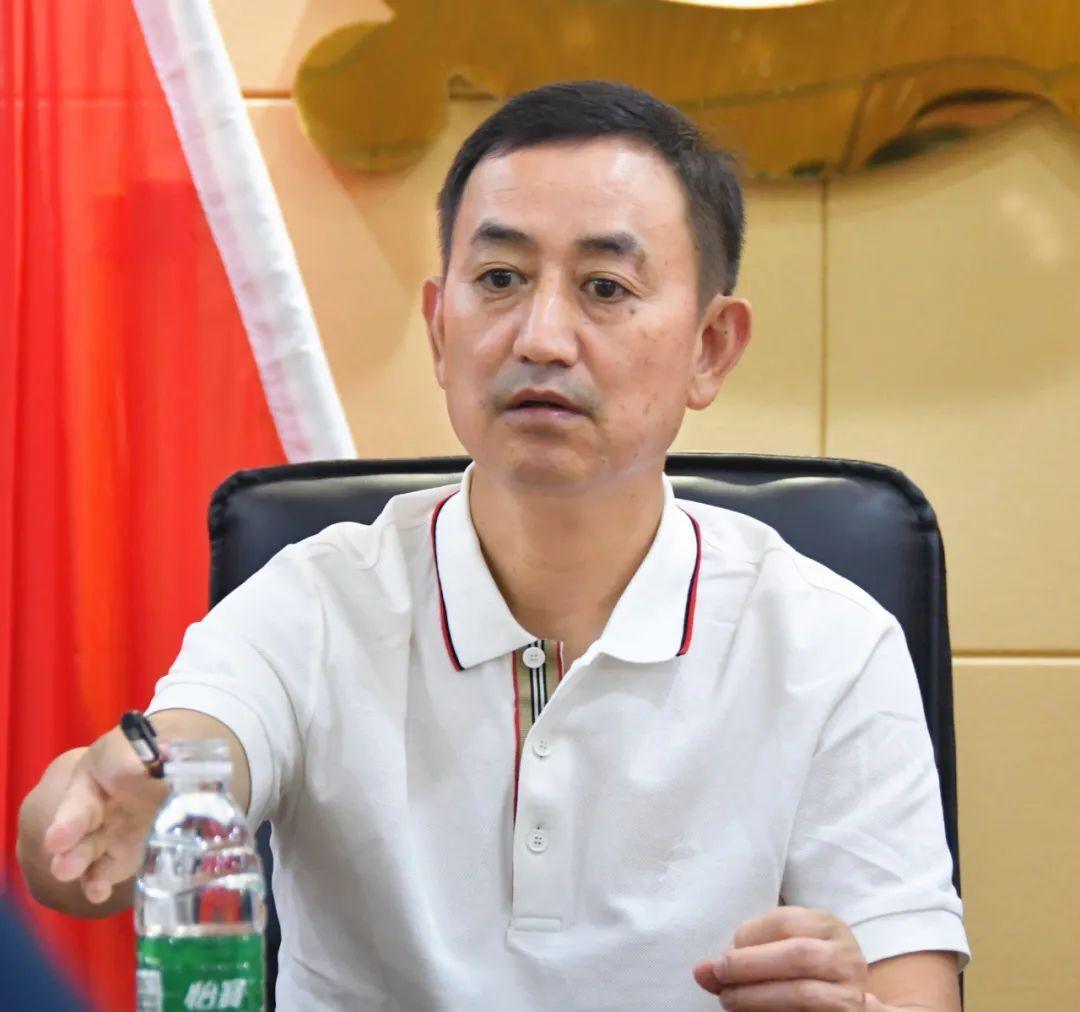 陈历贤赴乡镇督查指导当前重点工作