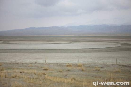 外星人来过青海德令哈发现巨大"沙漠怪圈"