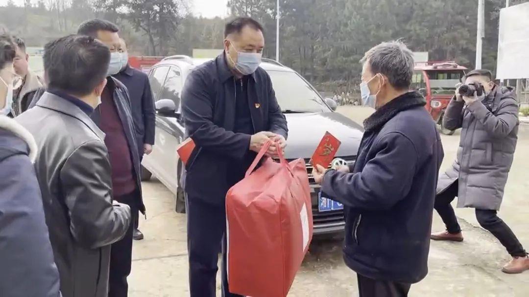 唐能武来祁阳开展春节走访慰问暨督导安全生产和疫情防控工作