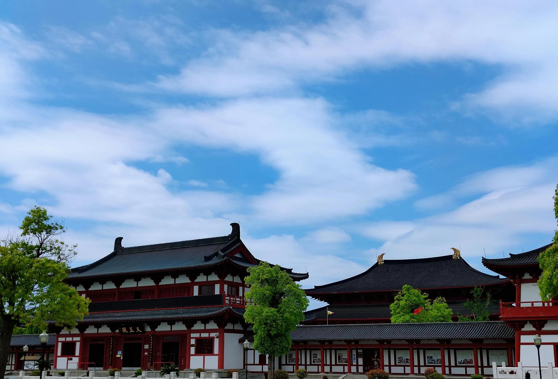 泰兴庆云禅寺,原坐落于泰兴庆延铺,始建于北宋真宗咸平二年(999年)