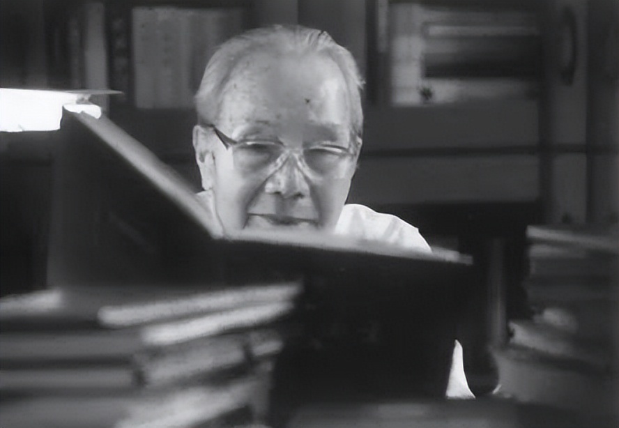 开国少将,"红军博士"涂通今逝世,享年109岁